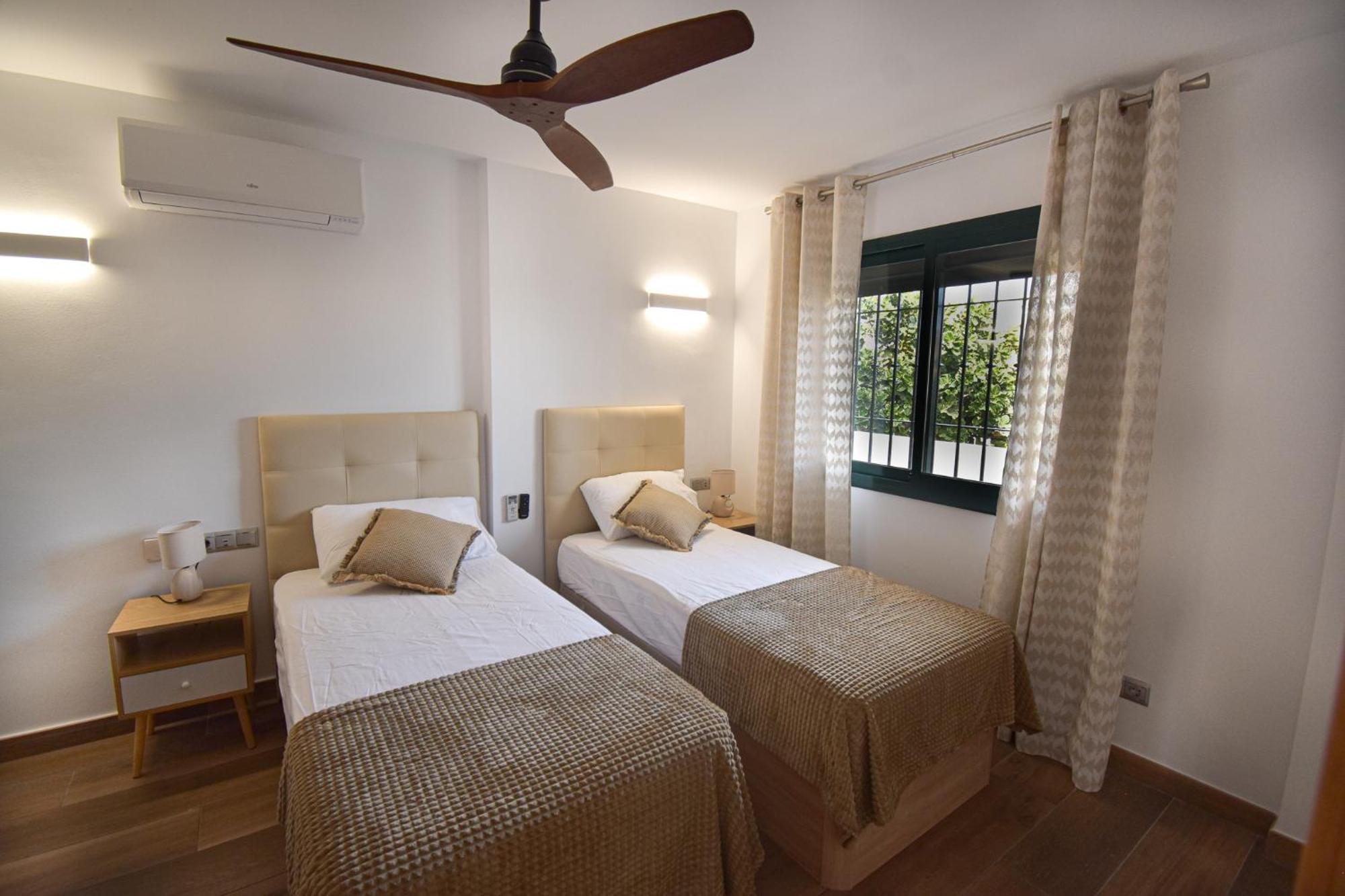 Urb Pueblo Del Parque, Luxury 2 Bedroom Apartment. Fantastic Central Location. Benalmádena Dış mekan fotoğraf